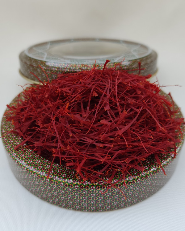 زعفران سوپر نگین اتویی در ظرف